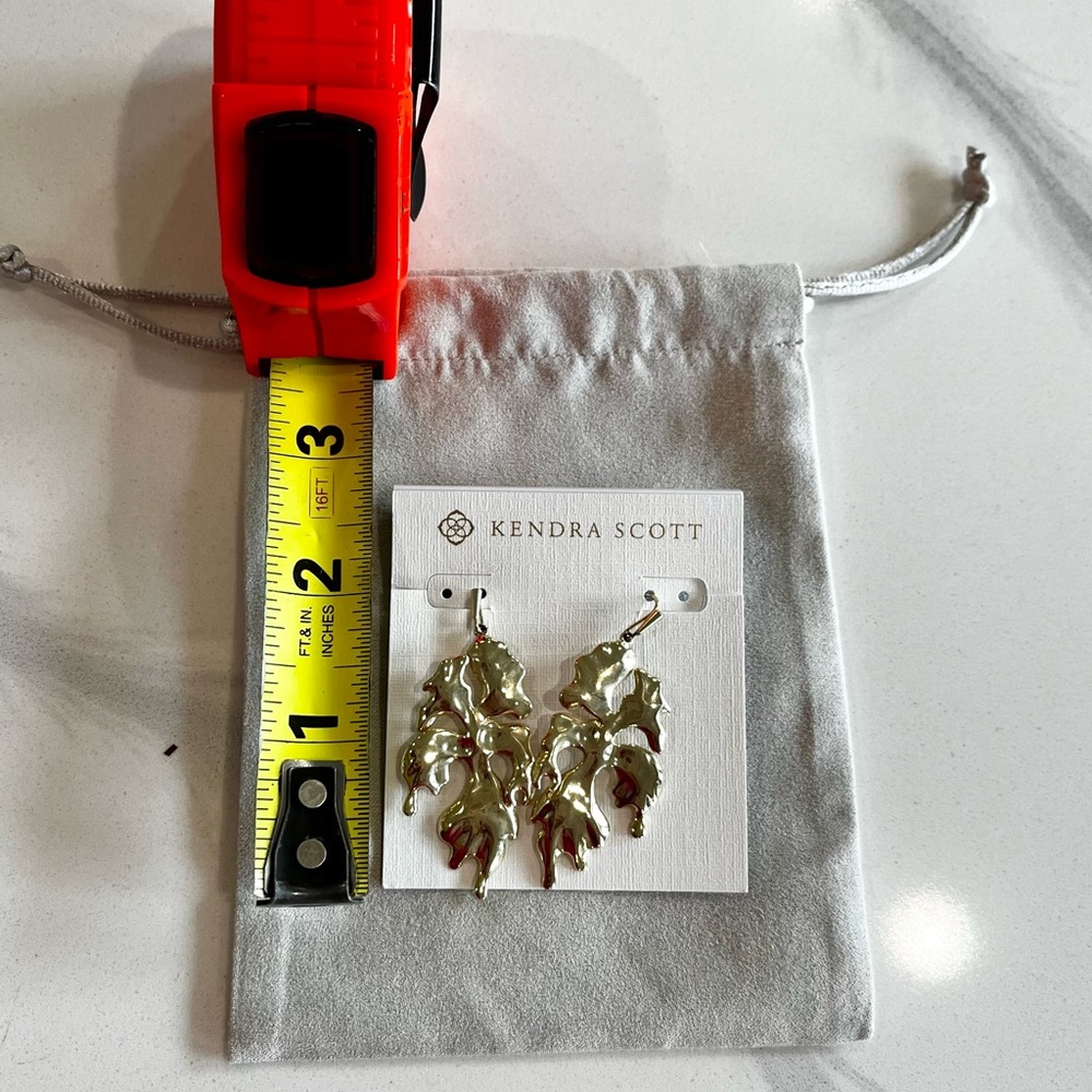 KENDRA SCOTT Gold Drop Earring